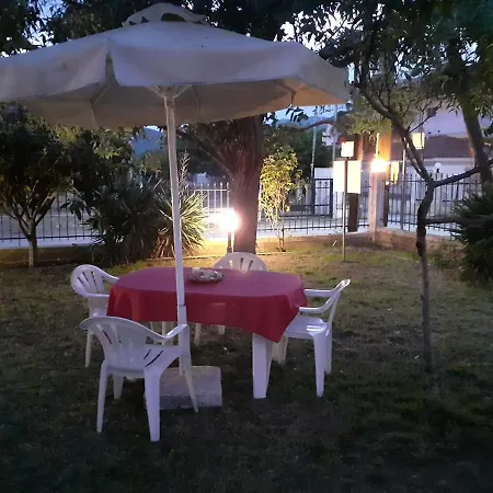Polis' House Studios * Vrasna