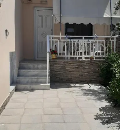 Polis' House Studios Vrasna