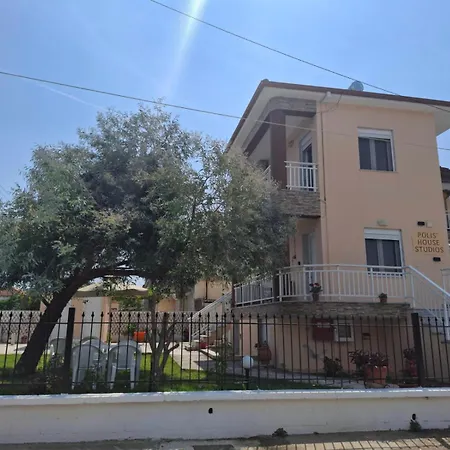 Polis' House Апартаменты *