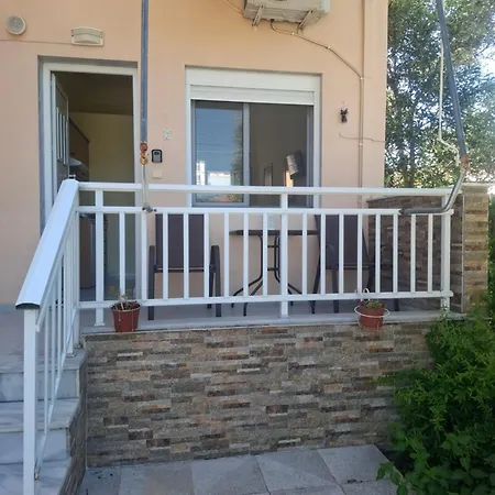Polis' House Апартаменты Врасна