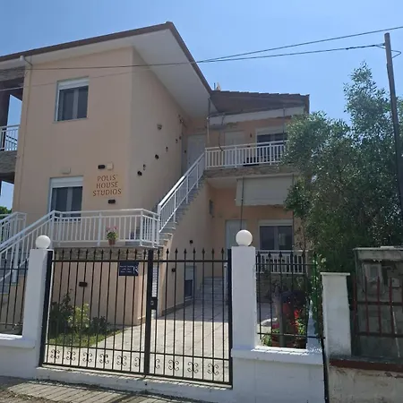 Апартаменты Polis' House